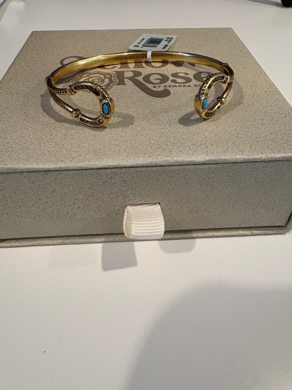 Brand New Noble Vintage Gold Horseshoe Cuff Bracelet - Picture 5 of 5